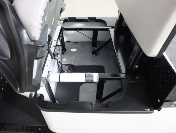 2024 Cushman Shuttle™ 2 EFI Gas For Sale - Image 10