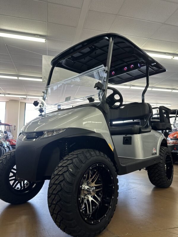 2025 E-Z-GO Valor For Sale - Image 5